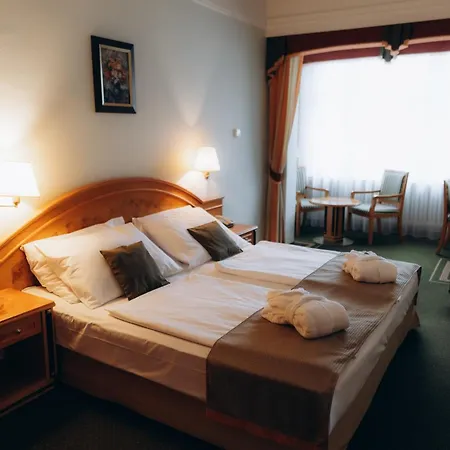 Parkhotel Golf Otel 4*