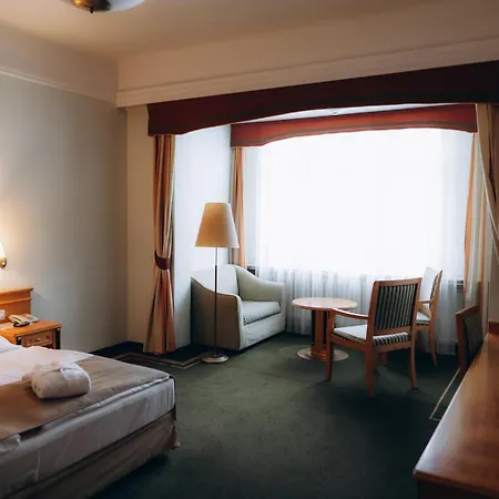 Parkhotel Golf فندق