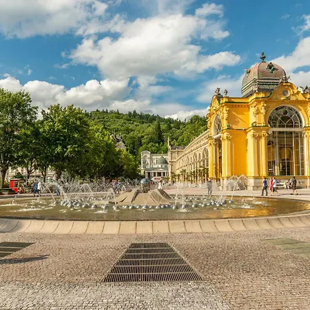 Parkhotel Golf فندق 4*