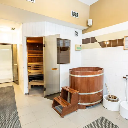 Parkhotel Golf מלון 4*