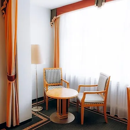 호텔 Parkhotel Golf 4*