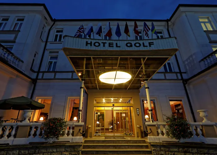 Parkhotel Golf فندق