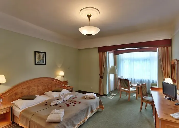 Parkhotel Golf فندق